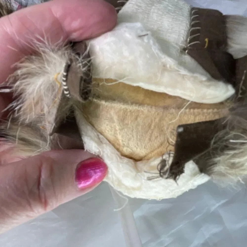 Vintage Coyote fur mitten top or coat cuffs - Picture 6 of 11